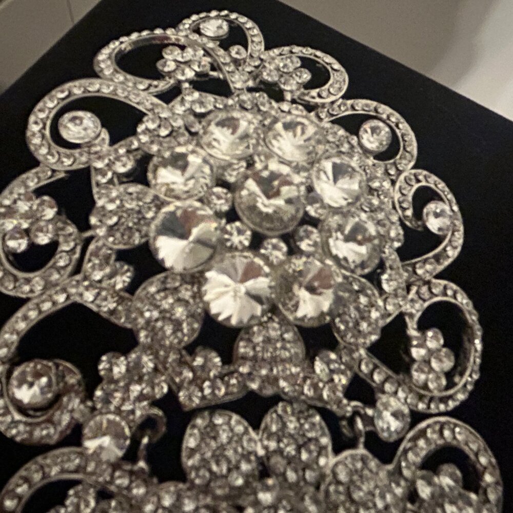 Vintage SNK Large Oversize Ornate Clear Rhinestone Brooch 7" x 3.75" - Picture 2 of 5